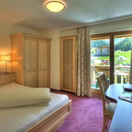 Post Sport- Und Wellness Otel